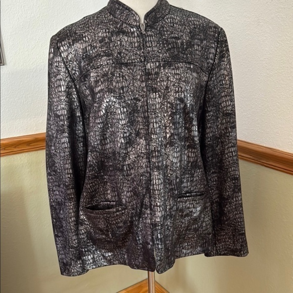 Alfred Dunner Black and Silver Blazer with Stand-Up Collar 12